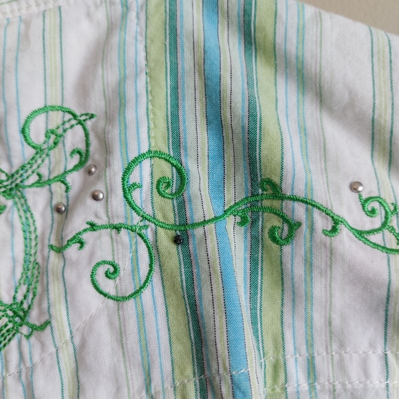 TWENTY X ♡ Ladies Summer Shirt - Picture 9 of 11